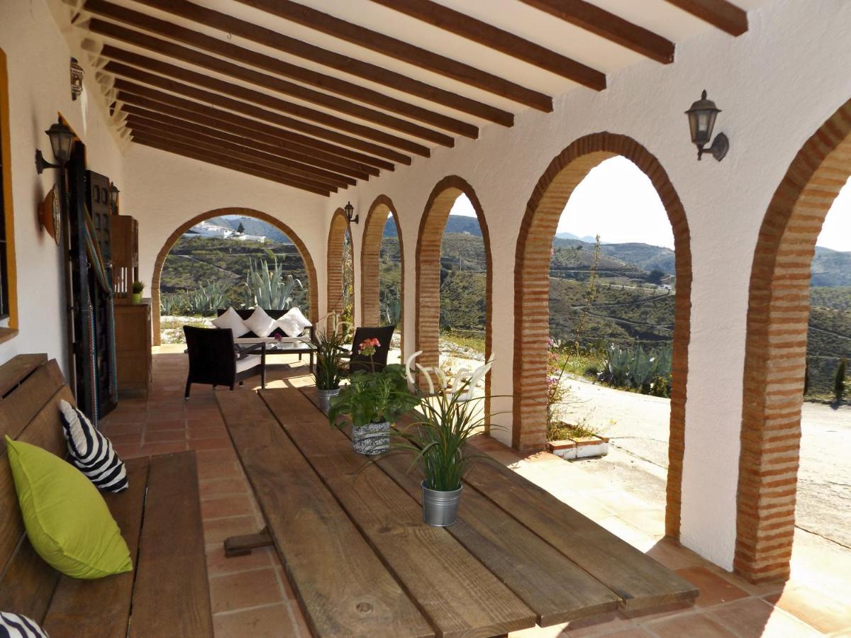 הוילה Sedella Casa Siete Arcos מראה חיצוני תמונה